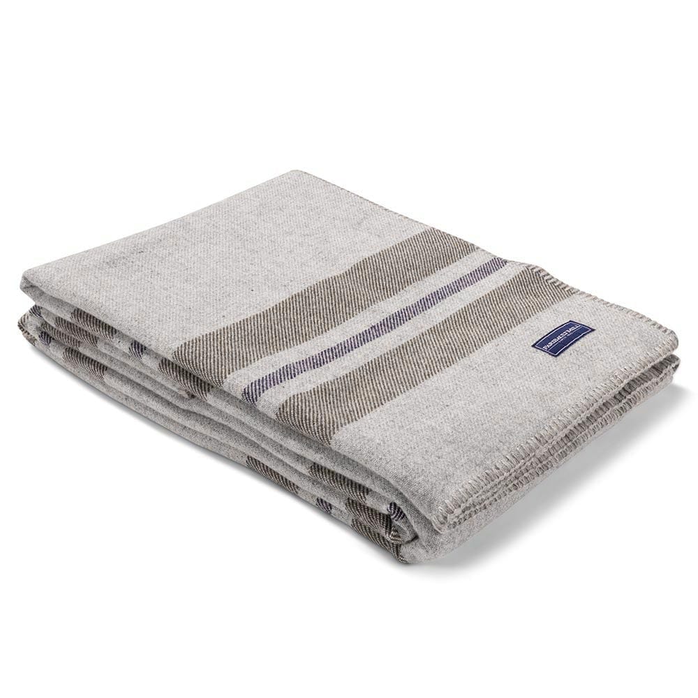 Cabin Wool Blanket - Image 3