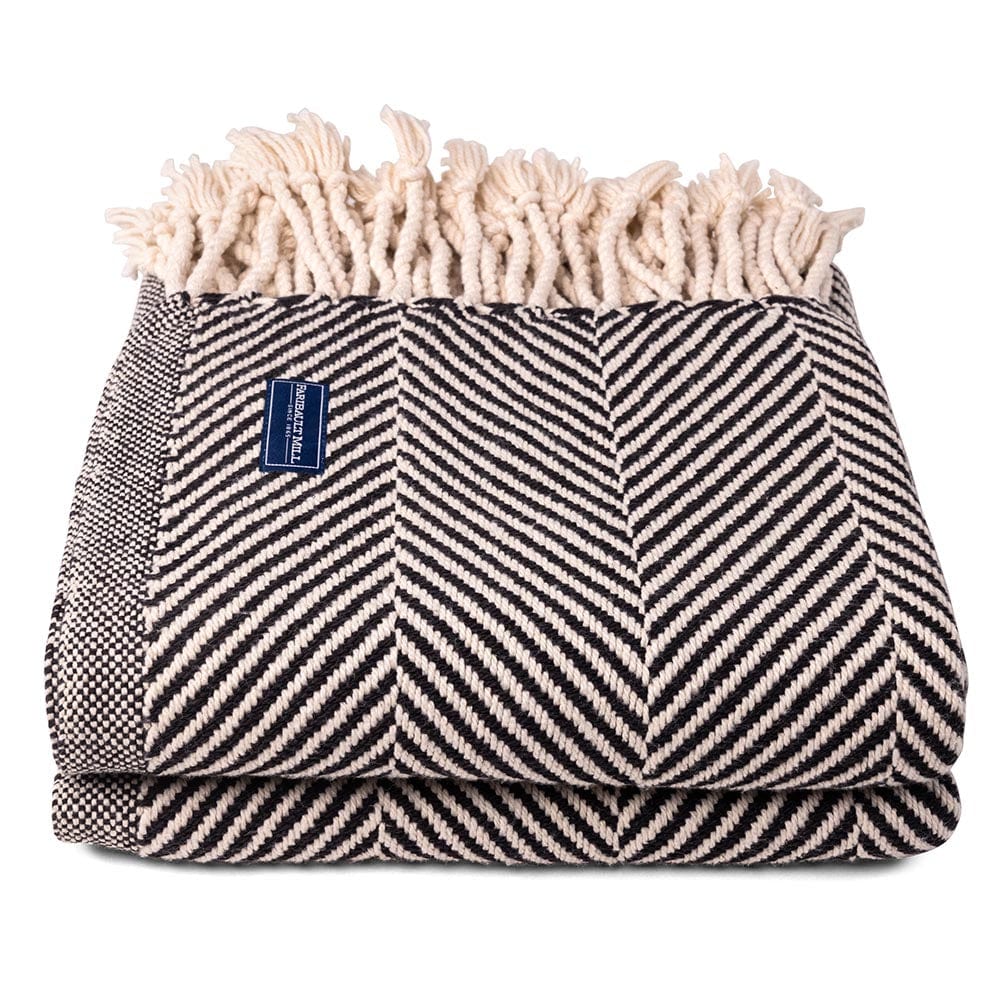 Monhegan Cotton Throw With Fringe - Ebony - Image 5