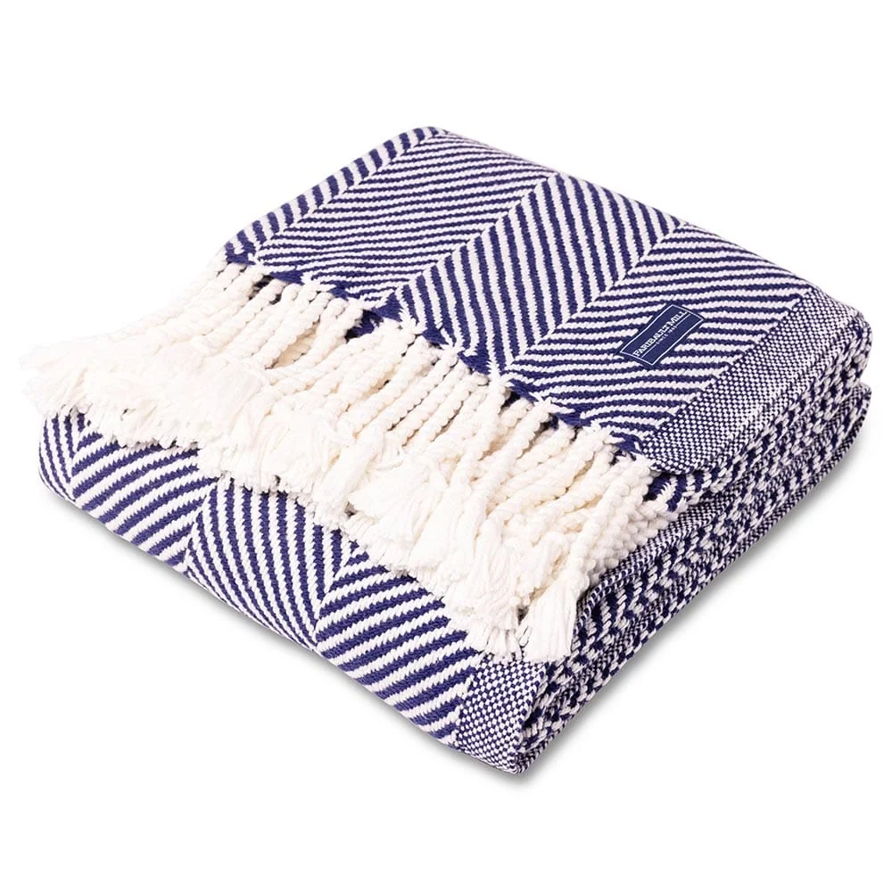 Monhegan Cotton Throw With Fringe - Navy - Image 3