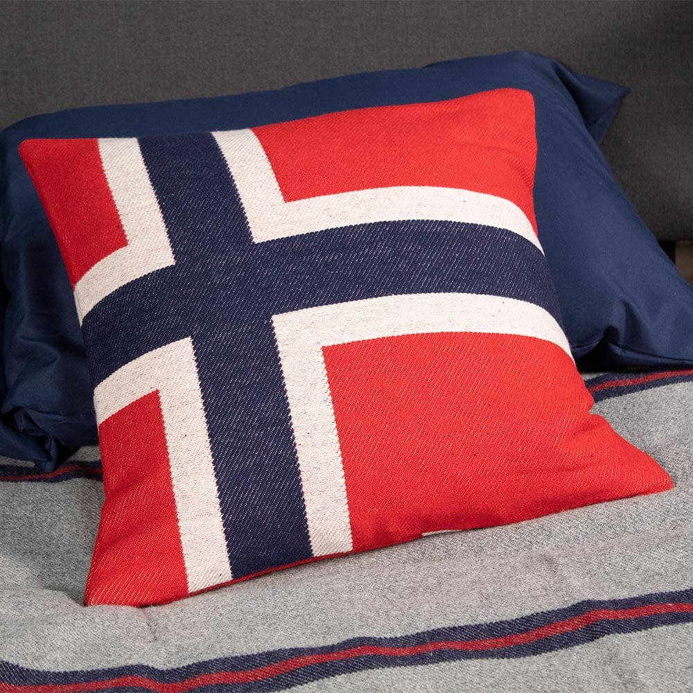 Norwegian Flag 20"x20" Wool Pillow Case - Image 2