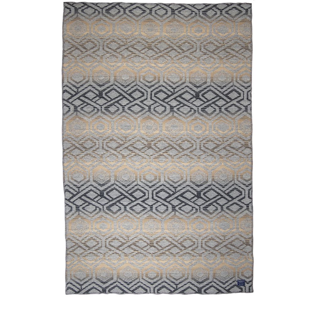 Tayo Onadein Wool Throw - Image 3